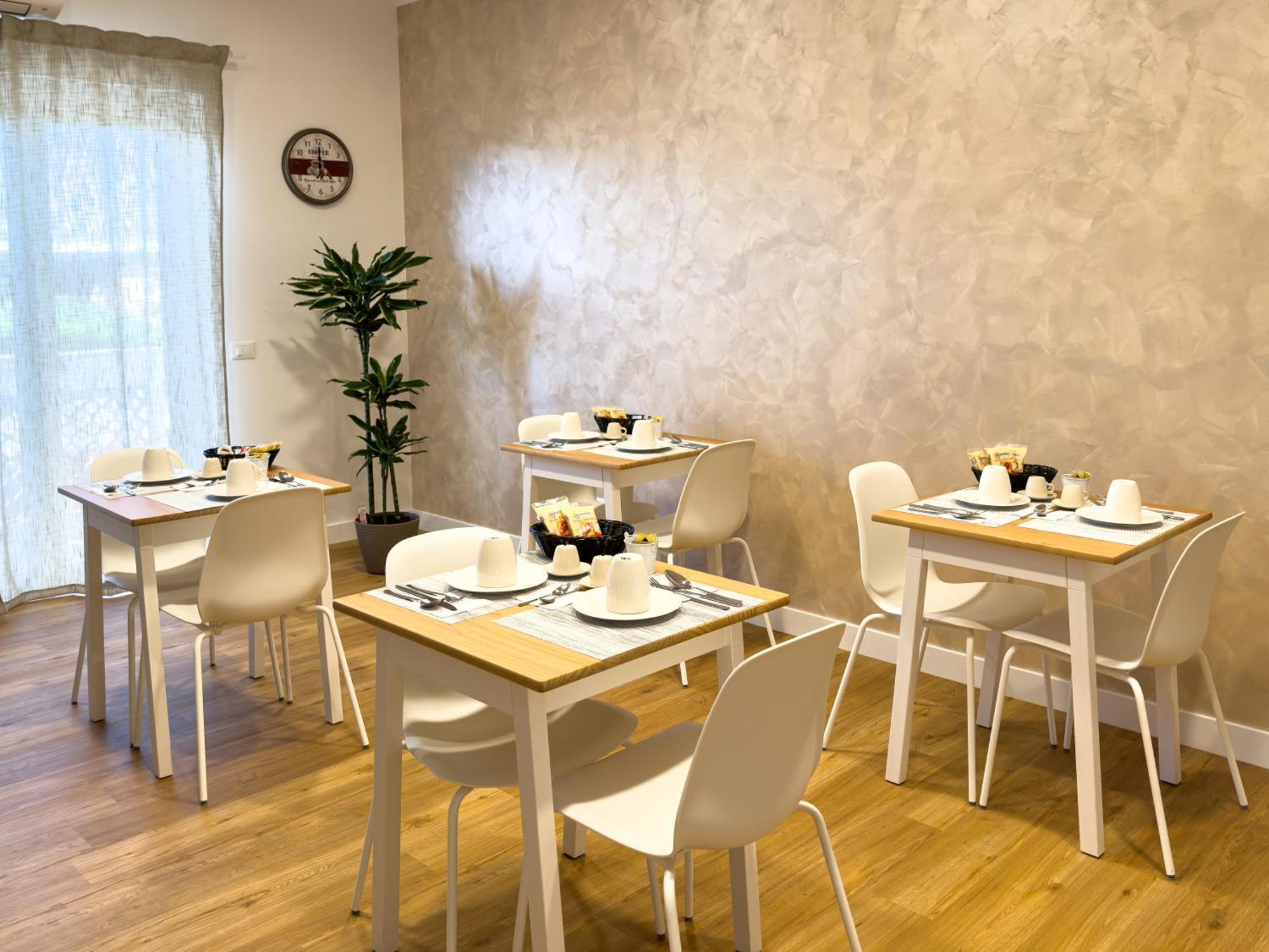 Isola 163 Guest House フィウミチーノ エクステリア 写真